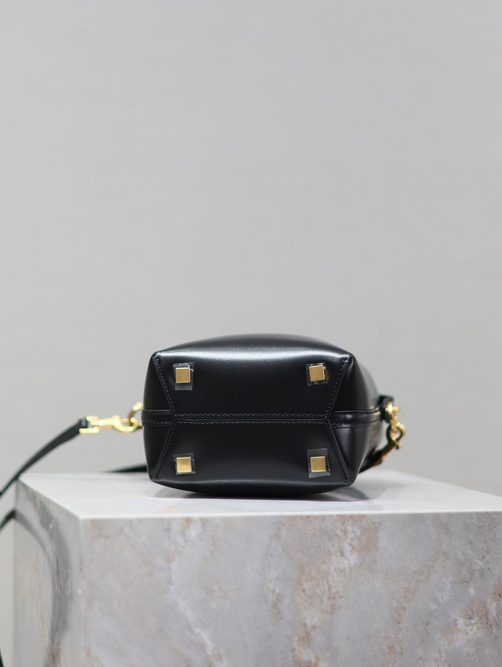 Ezyycart Bags - DESIGNER BAGS FOR WOMEN - AFFORDABLE LUXURY BAGS - 15331