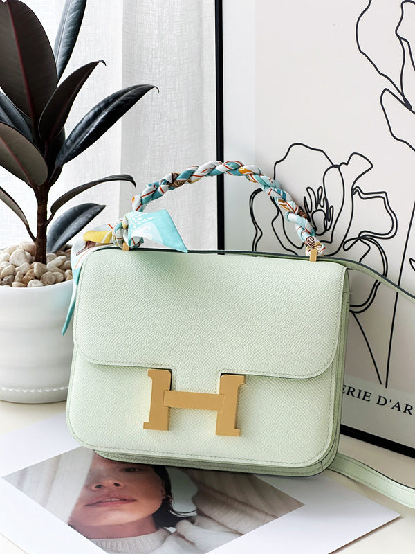 new-luxury-designer-bags-nm23376