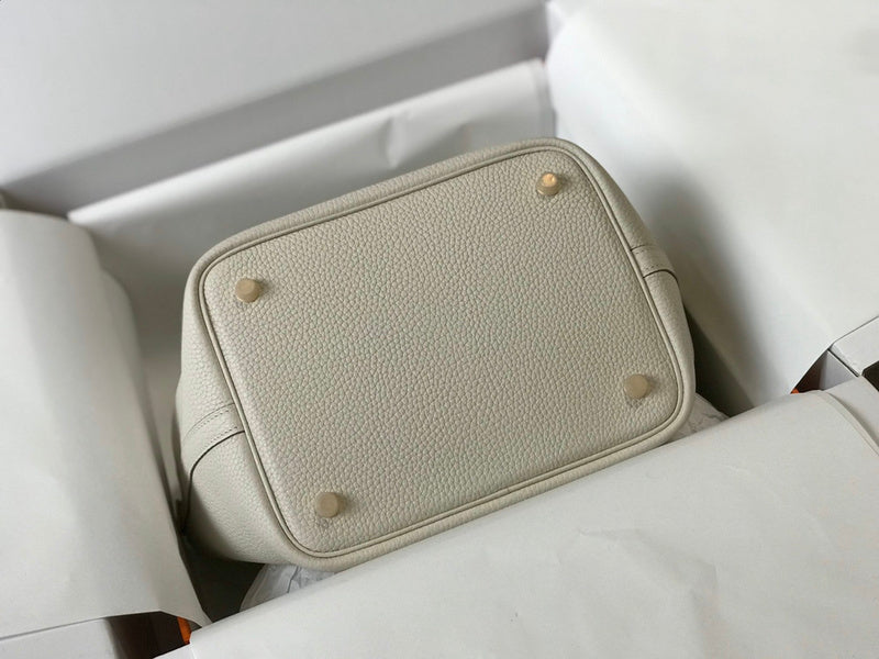 new-luxury-designer-bags-nm23465