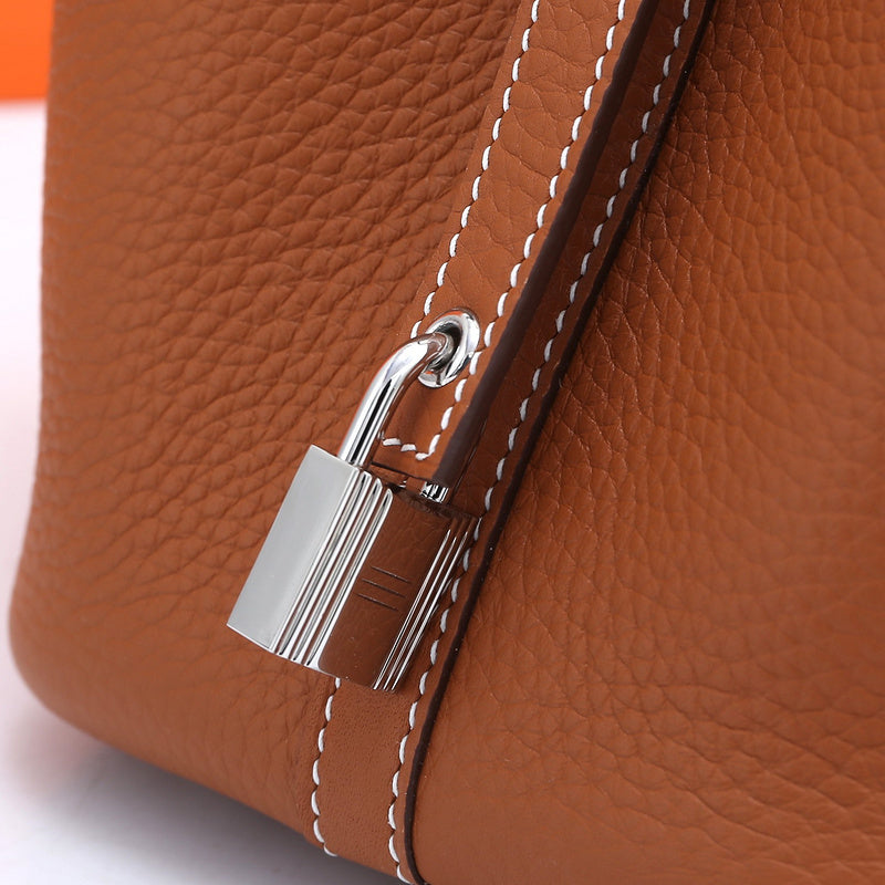 new-luxury-designer-bags-nm23485