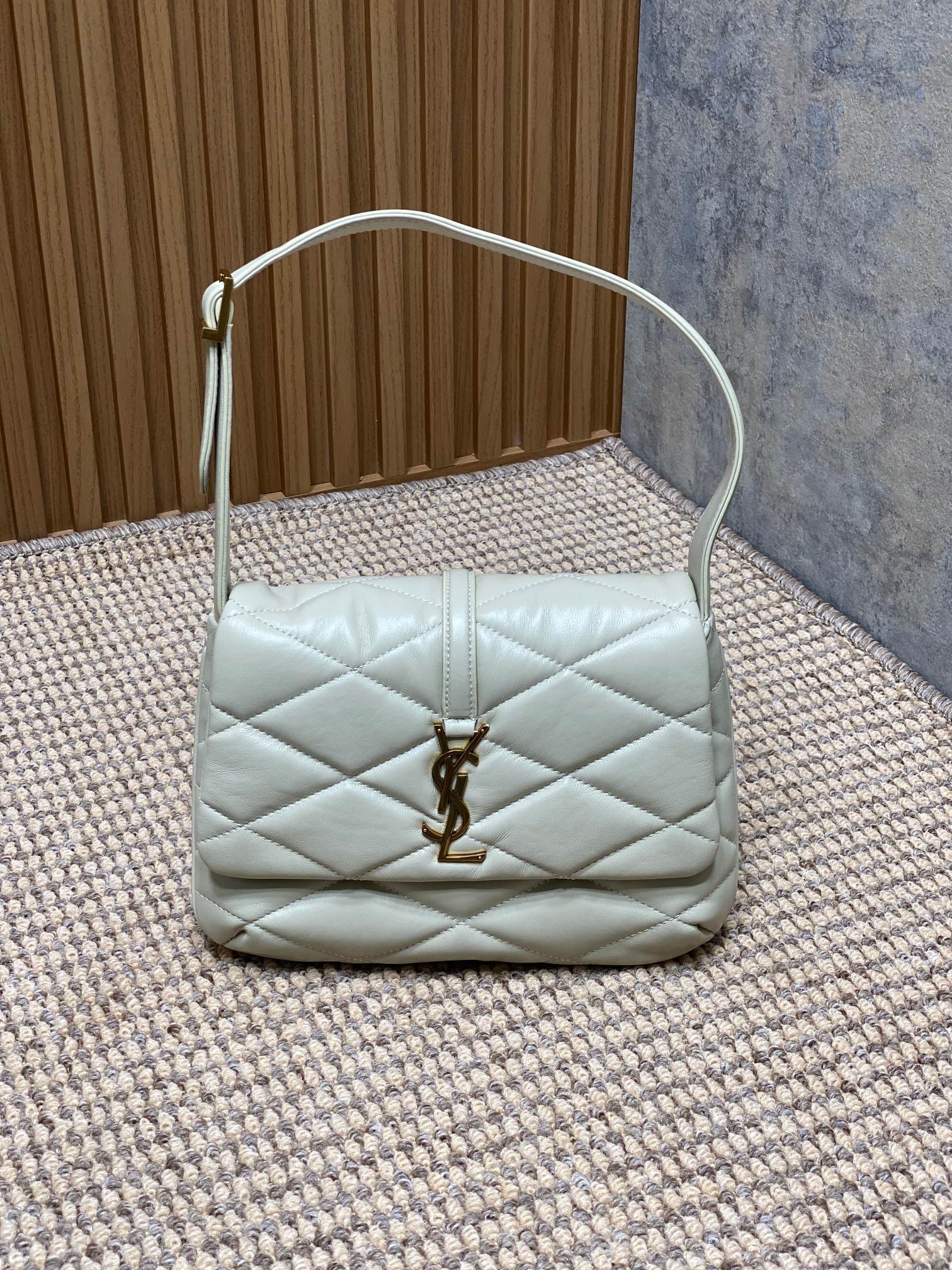 Ezyycart Bags - Best High-End Brands in One Place - AFFORDABLE LUXURY BAGS - 15040