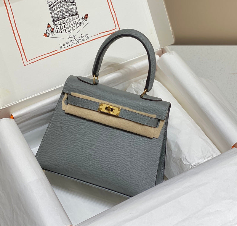 new-luxury-designer-bags-nm23784
