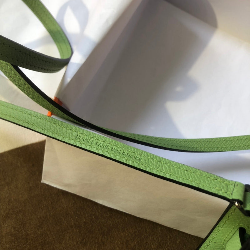 new-luxury-designer-bags-nm23563