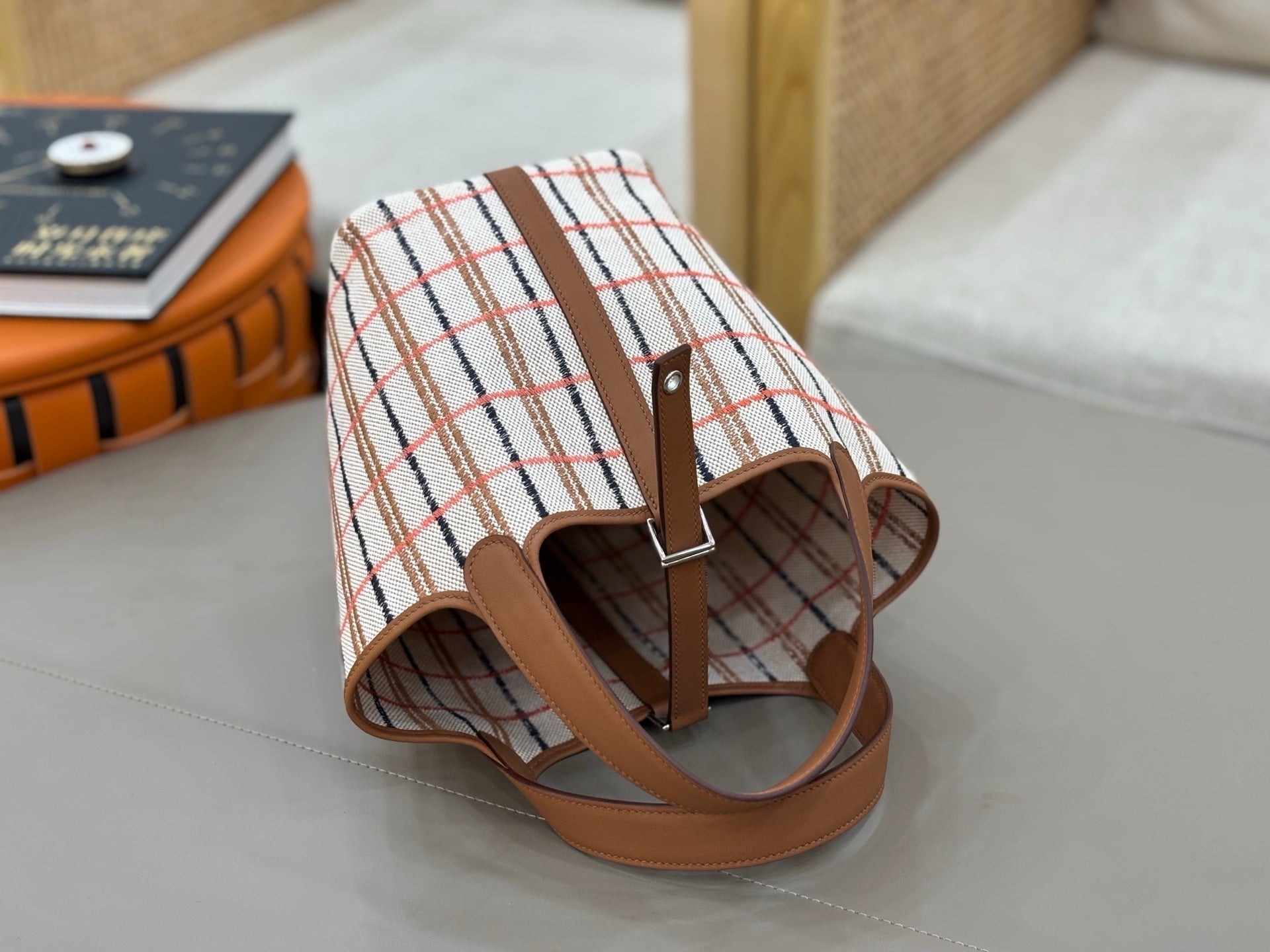 new-designer-premium-bags-nm23154