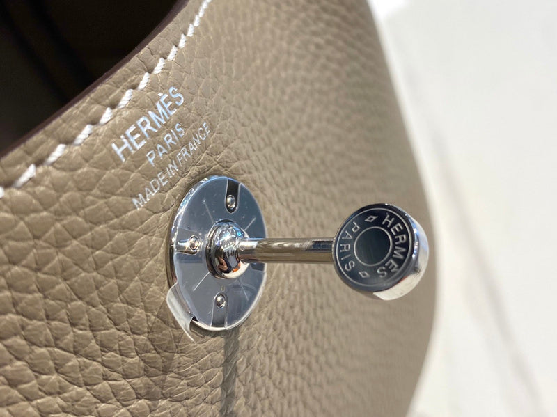 new-luxury-designer-bags-nm23467