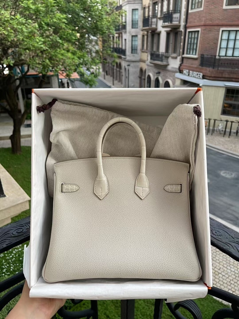 Anum Bags Bags - High-Quality Designer Products for You - AFFORDABLE LUXURY BAGS - 20554