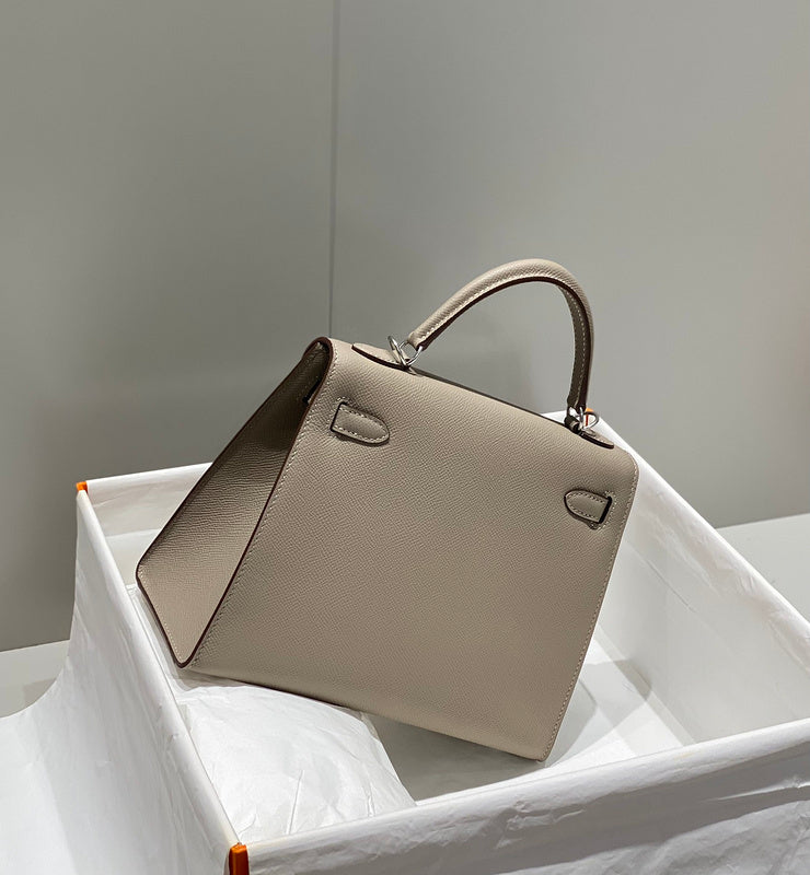 new-luxury-designer-bags-nm23780