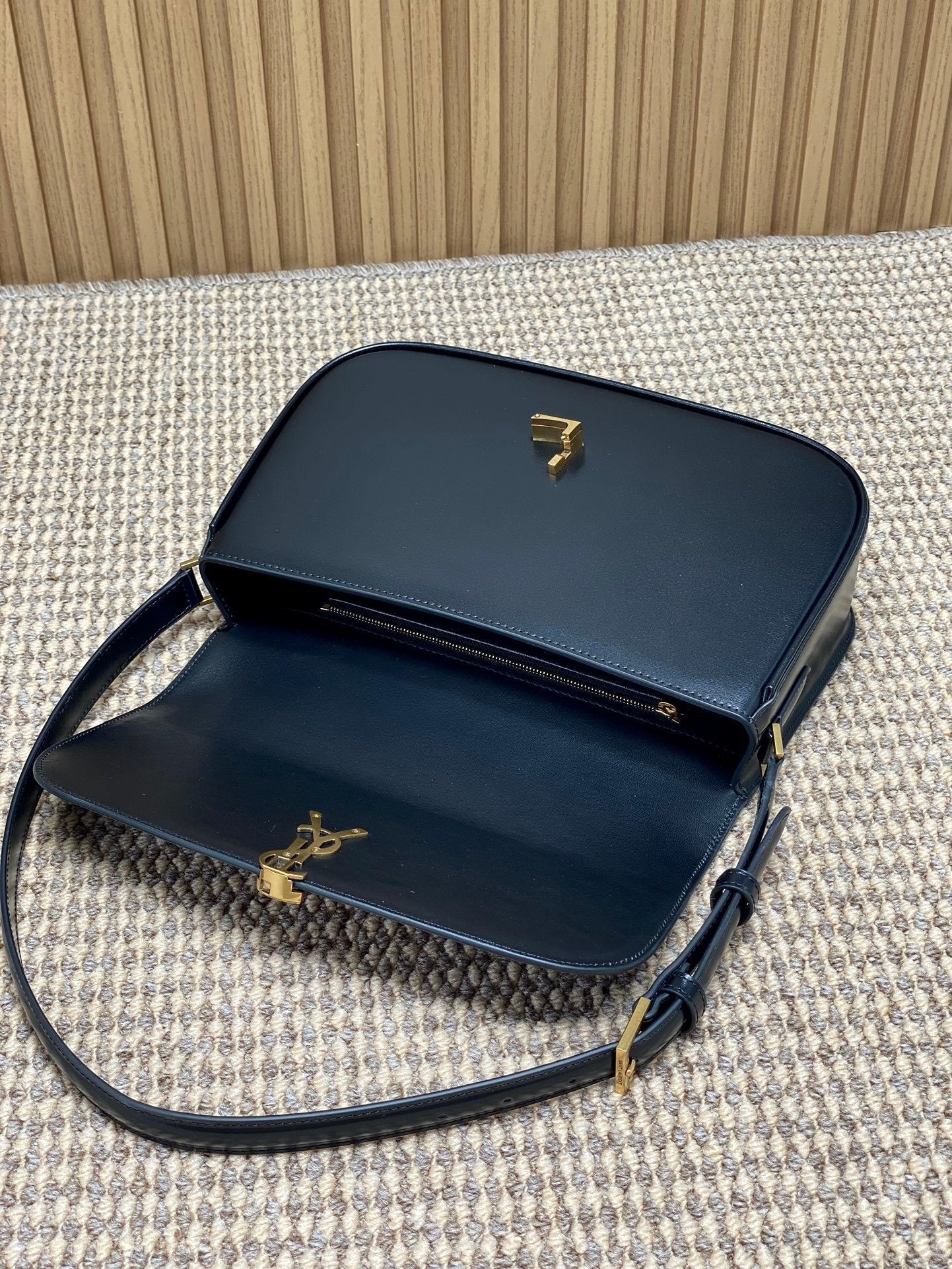 Ezyycart Bags - High-Quality Designer Products for You - AFFORDABLE LUXURY BAGS - 15602