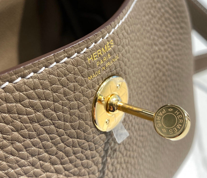 new-luxury-designer-bags-nm23723