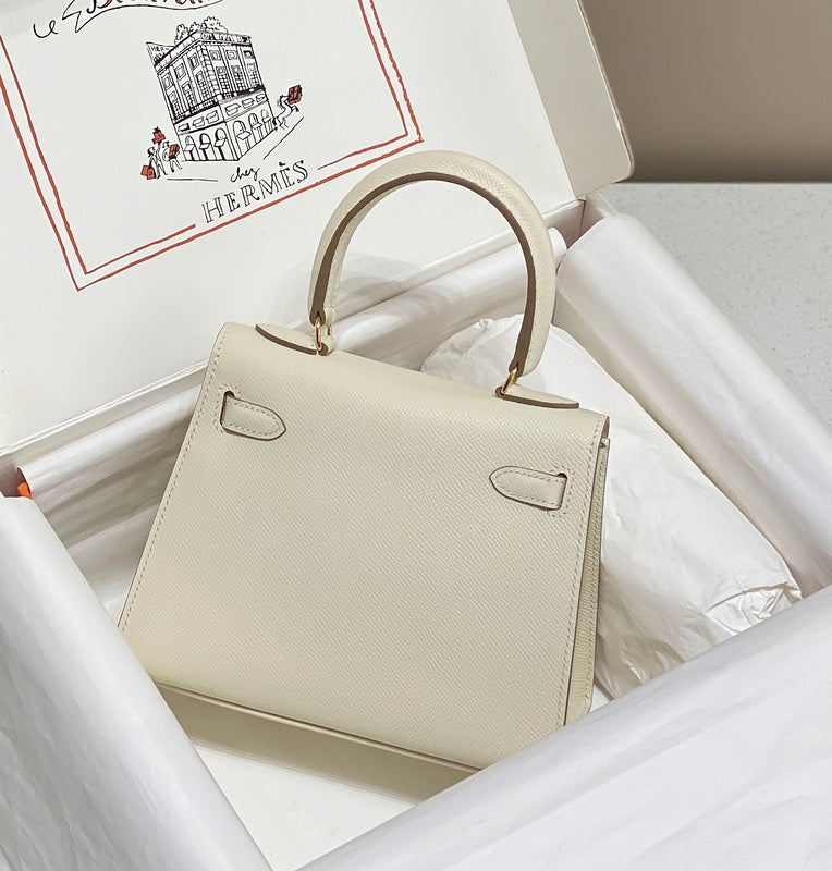 new-luxury-designer-bags-nm23537