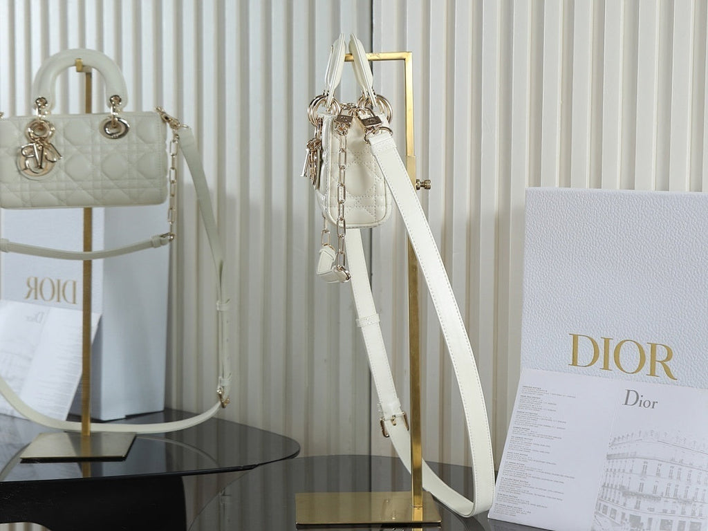 Ezyycart Bags - Best High-End Brands in One Place - AFFORDABLE LUXURY BAGS - 19056