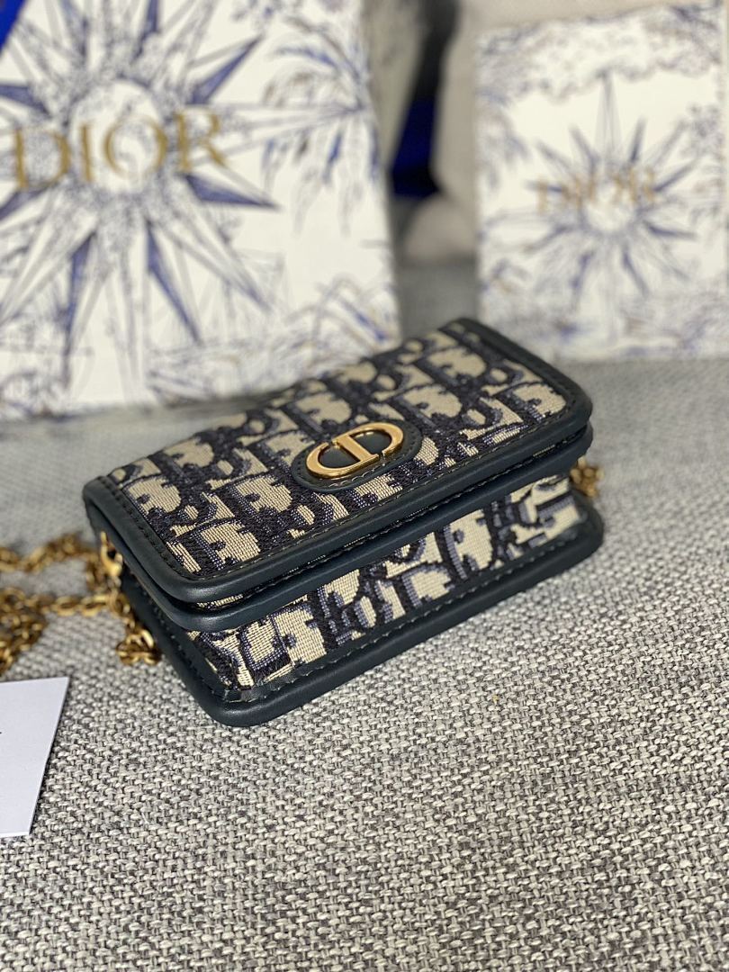 Ezyycart Bags - DESIGNER BAGS FOR WOMEN - AFFORDABLE LUXURY BAGS - 18899
