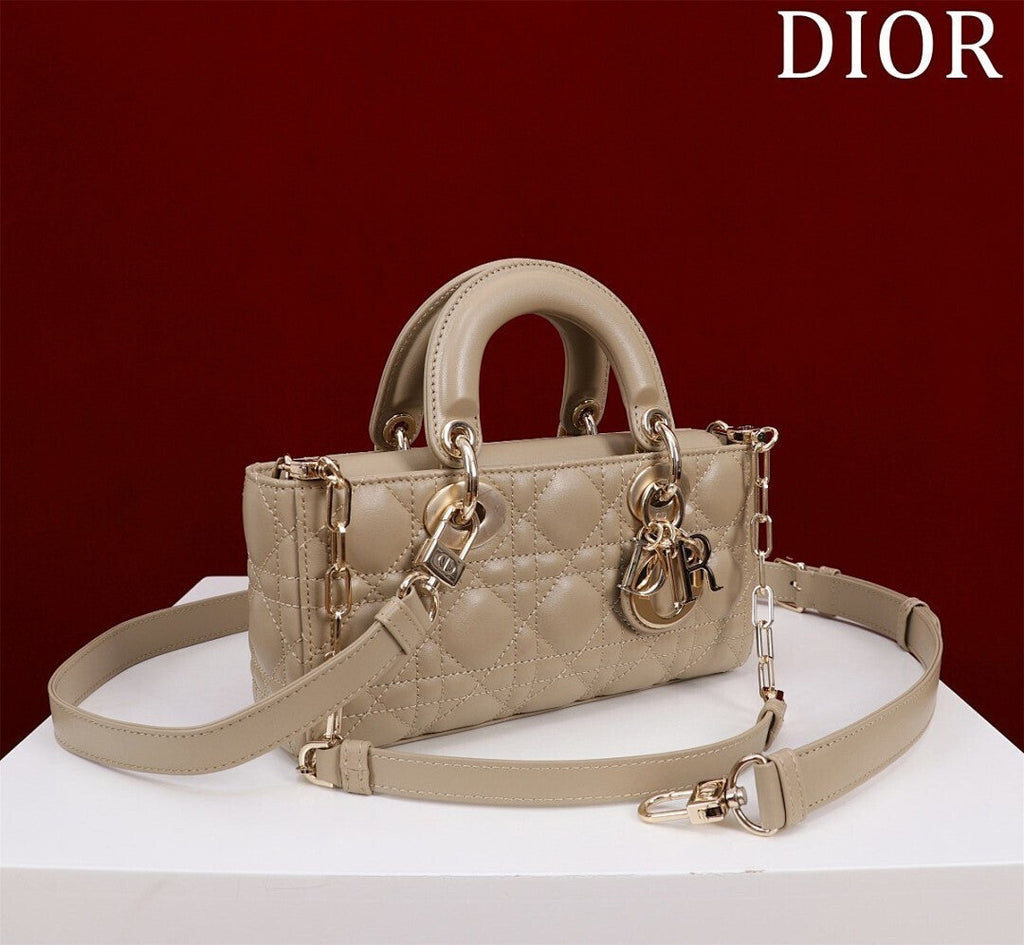 Ezyycart Bags - Best High-End Brands in One Place - AFFORDABLE LUXURY BAGS - 19044