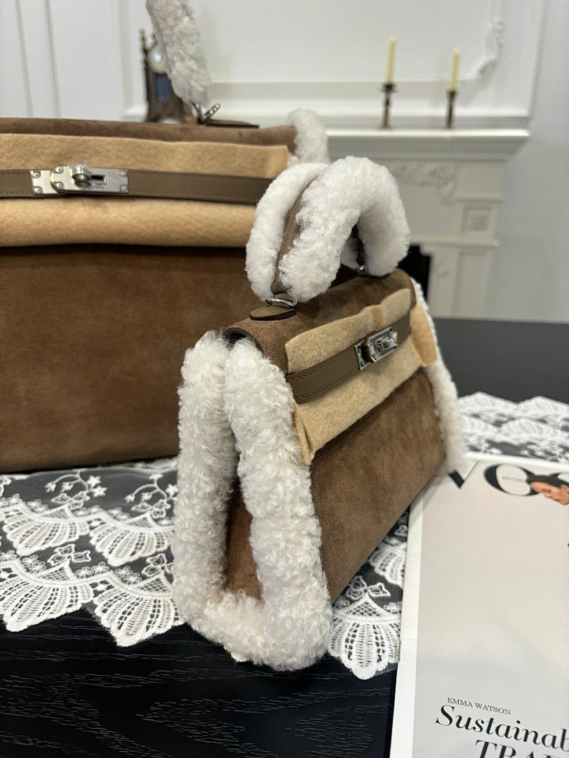 Anum Bags - High-Quality Designer Products for You - AFFORDABLE LUXURY BAGS - 20562
