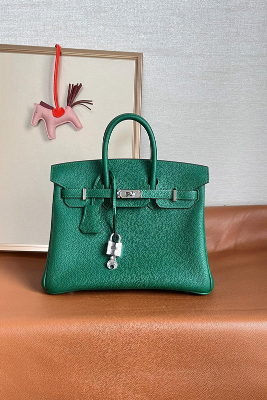 new-luxury-designer-bags-nm23725