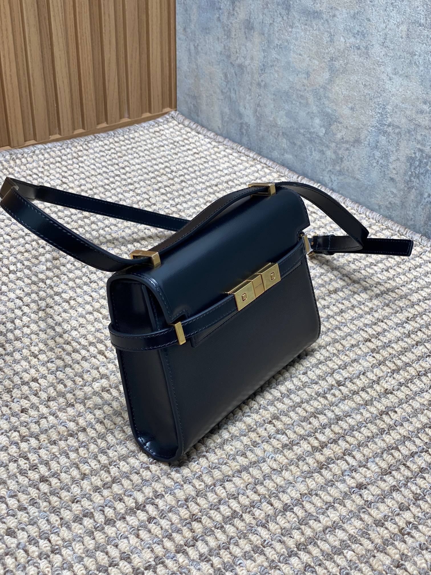 Ezyycart Bags - DESIGNER BAGS FOR WOMEN - AFFORDABLE LUXURY BAGS - 15627