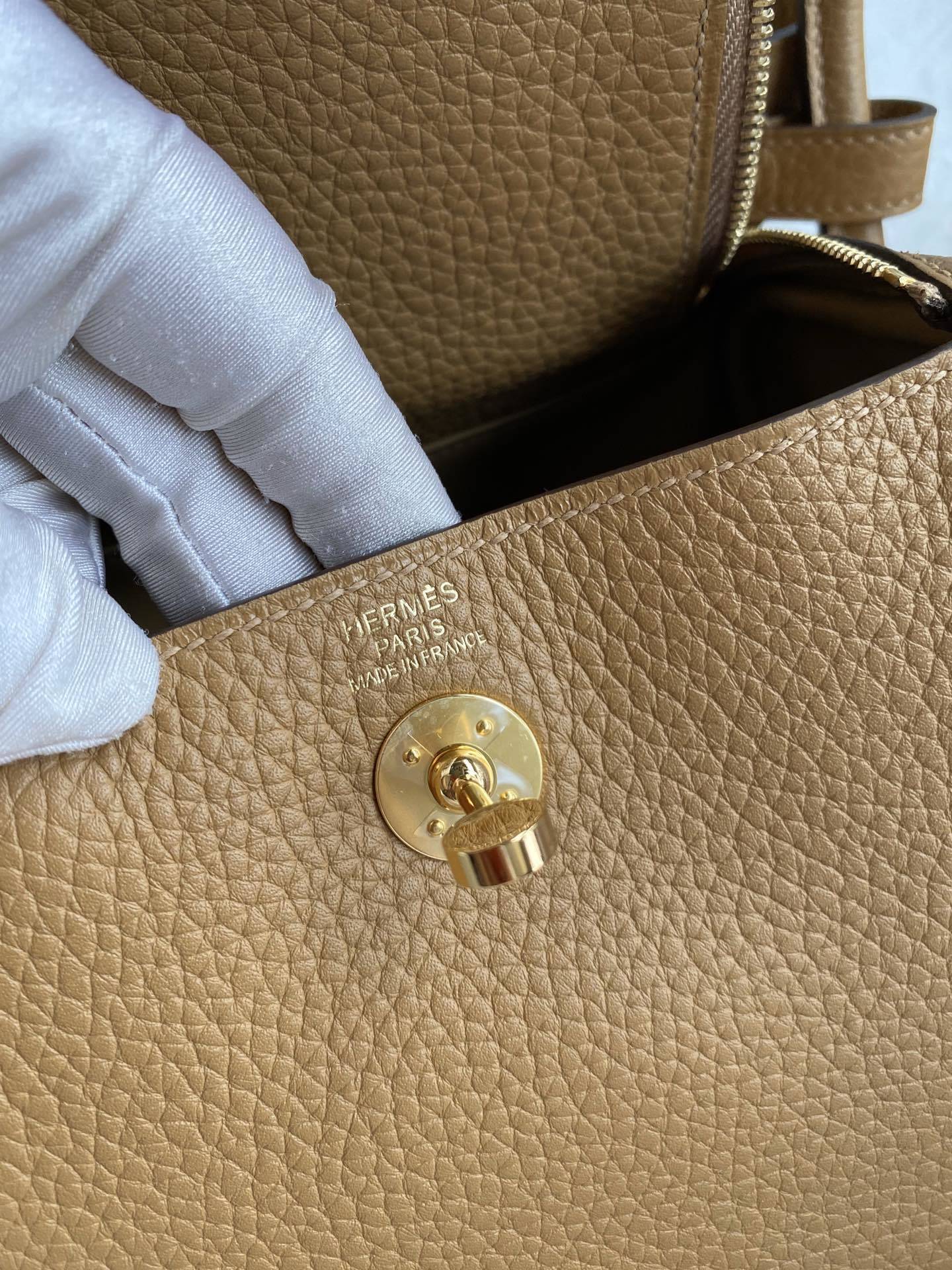 new-luxury-designer-bags-nm23035