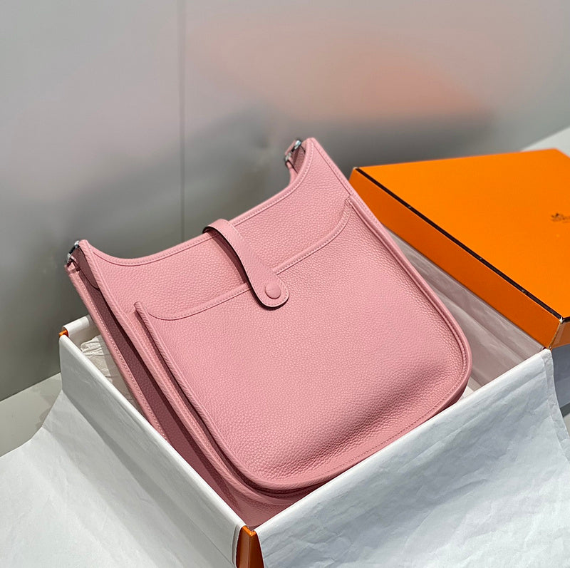 new-luxury-designer-bags-nm23791
