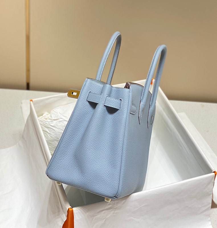 new-luxury-designer-bags-nm23546