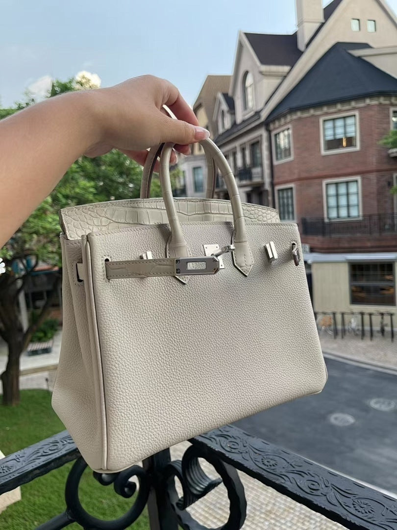 Anum Bags - High-Quality Designer Products for You - AFFORDABLE LUXURY BAGS - 20554