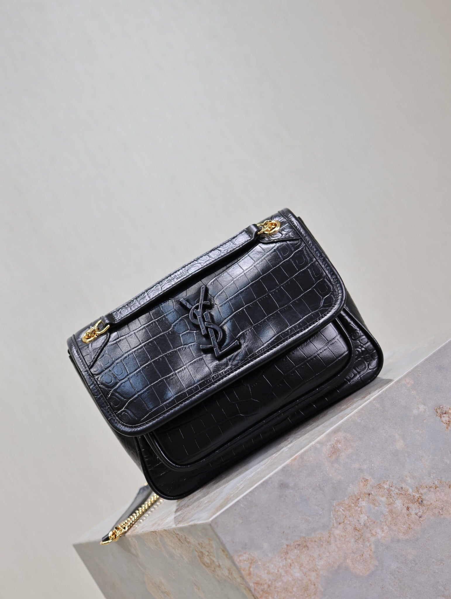 Ezyycart Bags - High-Quality Designer Products for You - AFFORDABLE LUXURY BAGS - 5999