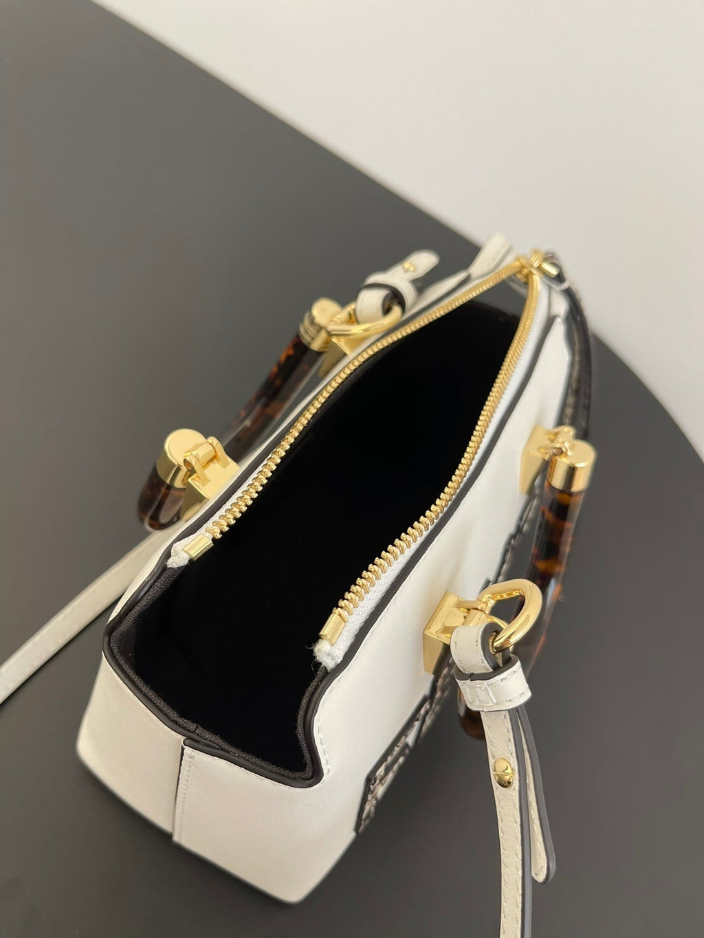 Ezyycart Bags Bags - High-Quality Designer Products for You - AFFORDABLE LUXURY BAGS - 19166