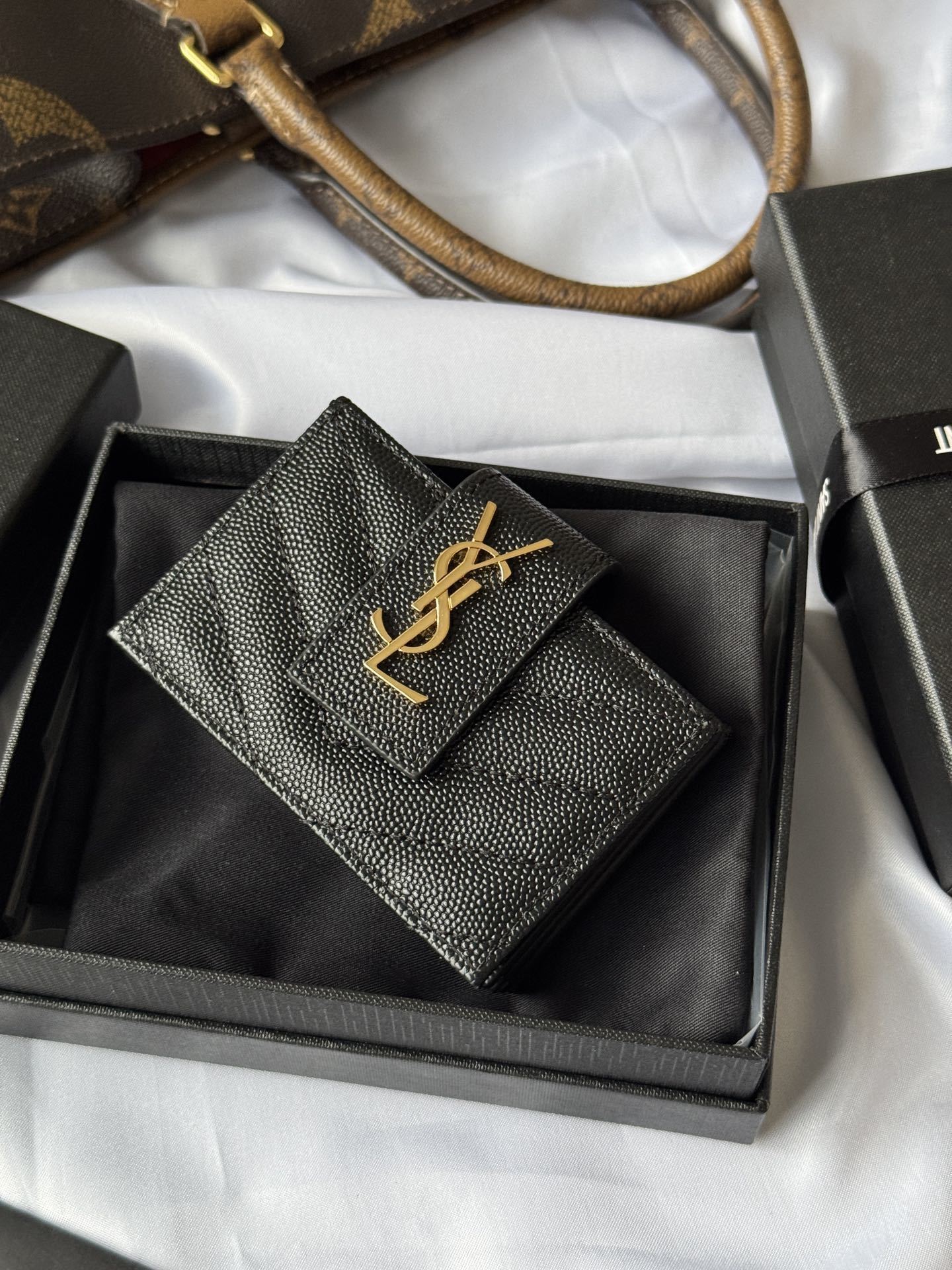 Ezyycart Bags - Best High-End Brands in One Place - AFFORDABLE LUXURY BAGS - 15536