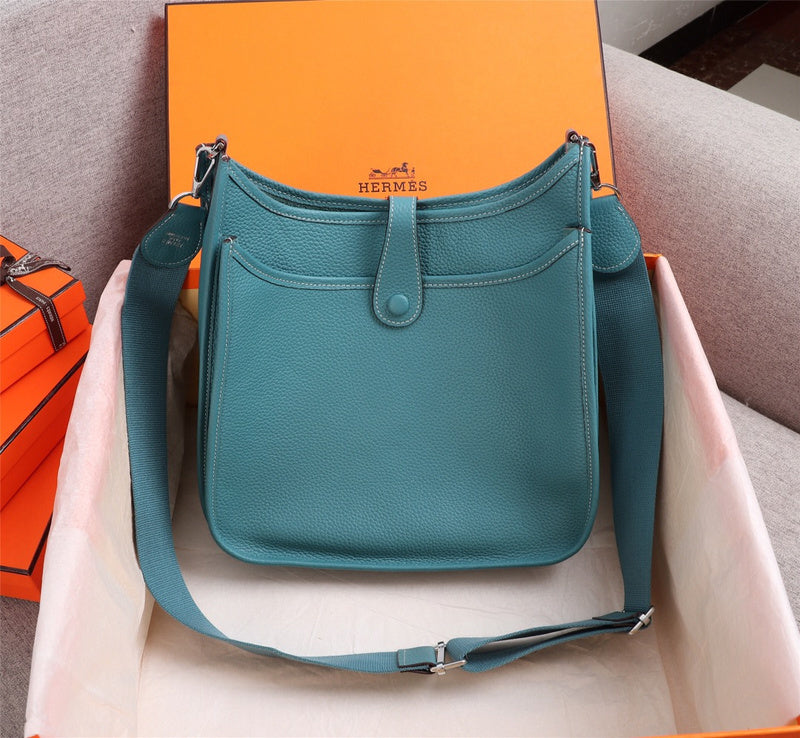 new-luxury-designer-bags-nm23713