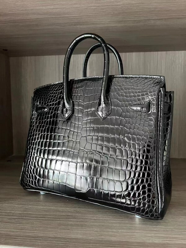new-luxury-designer-bags-nm23983
