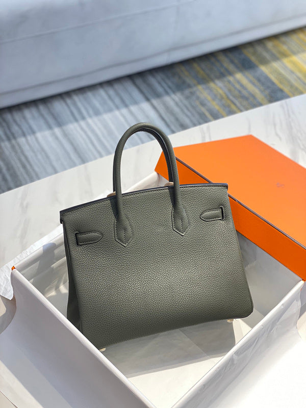 new-luxury-designer-bags-nm23698