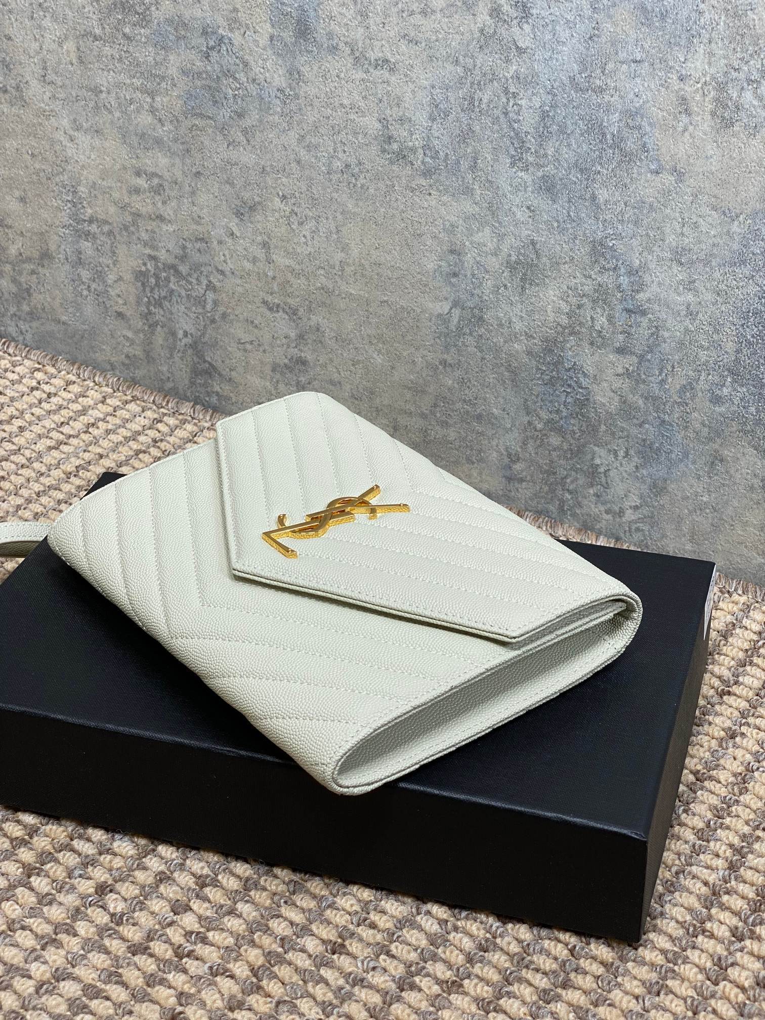Anum Bags - DESIGNER BAGS FOR WOMEN - AFFORDABLE LUXURY BAGS - 15003