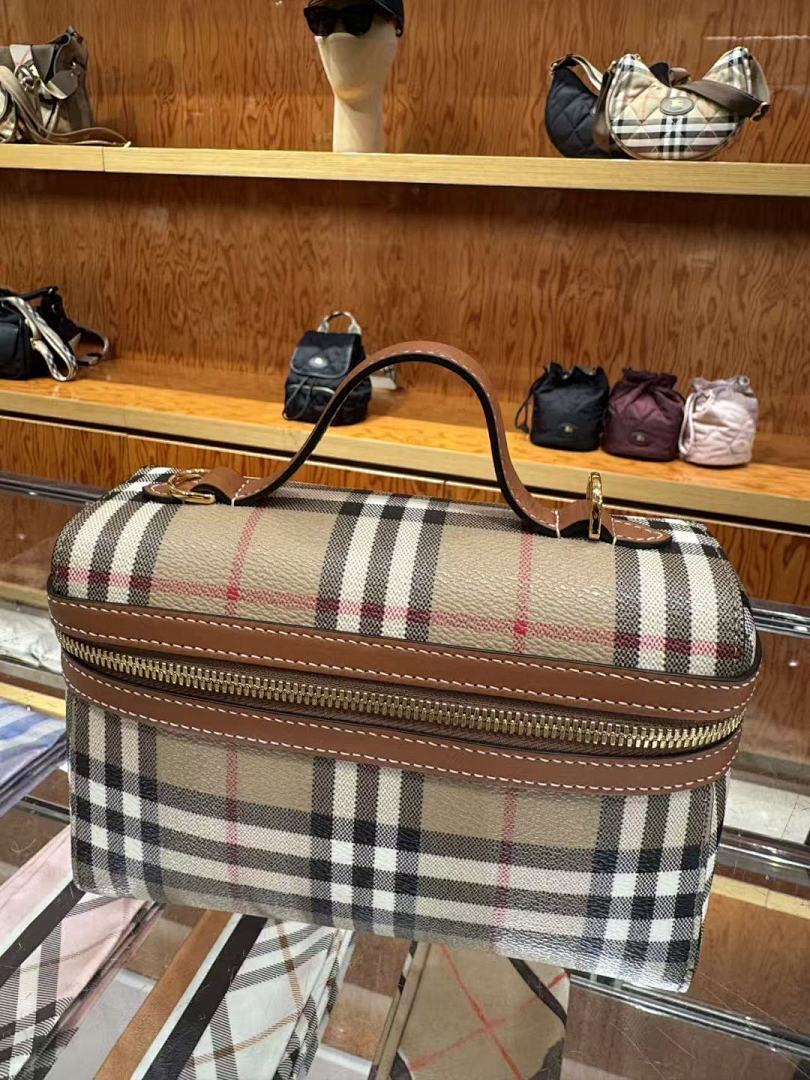 Ezyycart Bags - DESIGNER BAGS FOR WOMEN - AFFORDABLE LUXURY BAGS - 17527