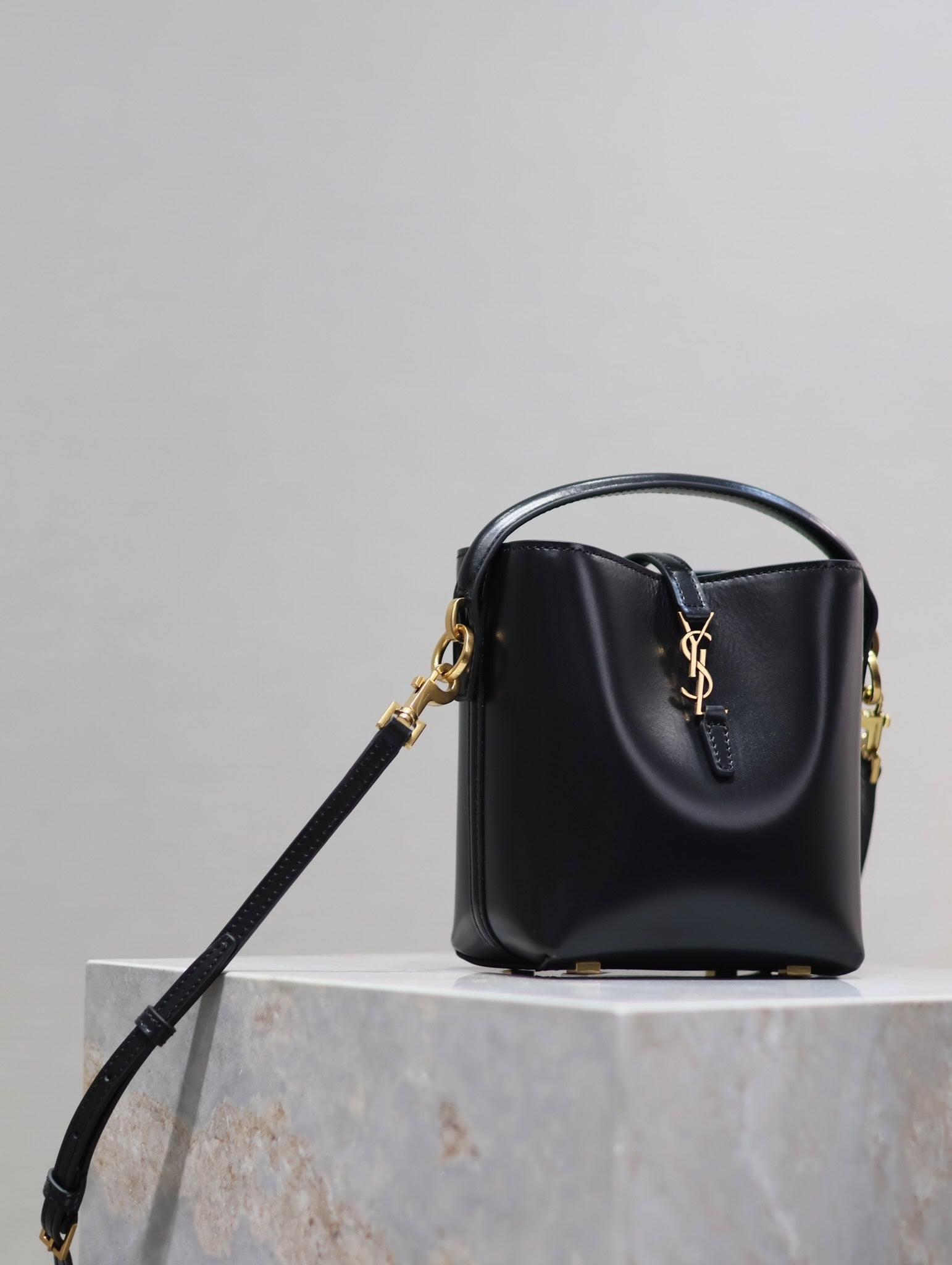 Ezyycart Bags - DESIGNER BAGS FOR WOMEN - AFFORDABLE LUXURY BAGS - 15331