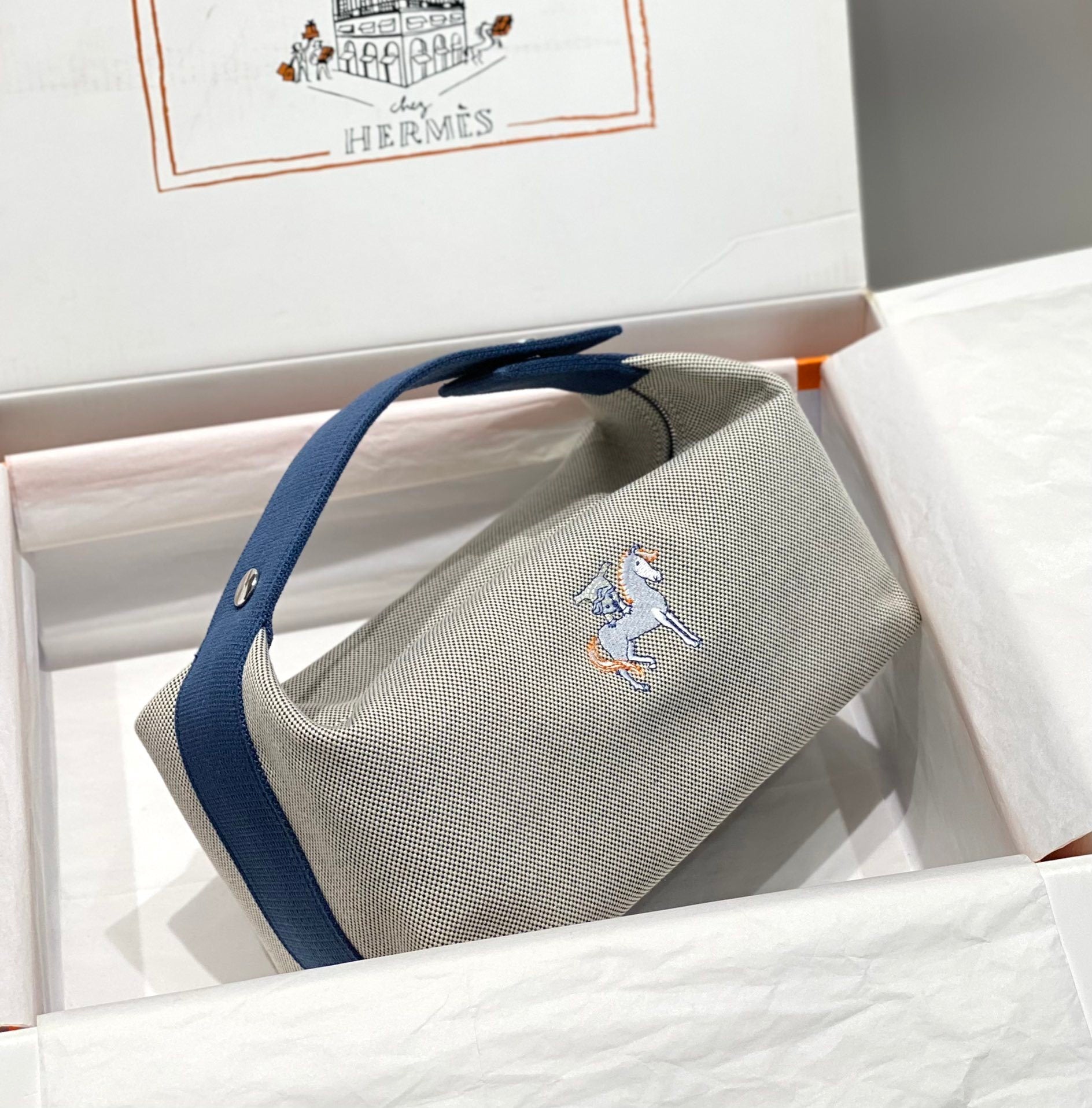 new-luxury-designer-bags-nm22991