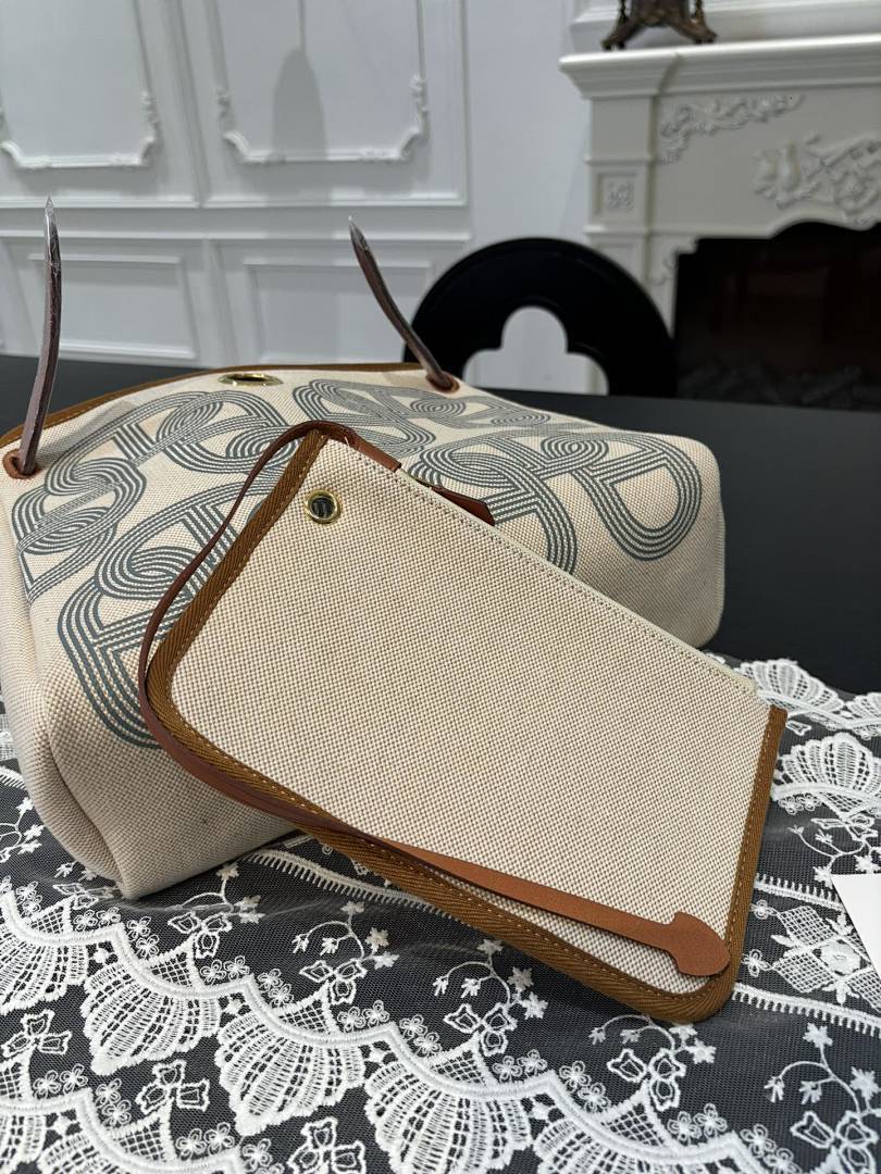 Anum Bags - DESIGNER BAGS FOR WOMEN - AFFORDABLE LUXURY BAGS - 20555