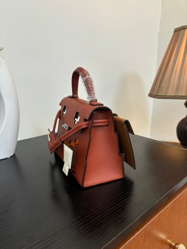 Anum Bags - High-Quality Designer Products for You - AFFORDABLE LUXURY BAGS - 20514