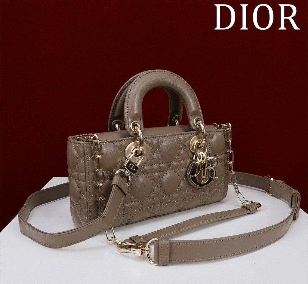 Ezyycart Bags - DESIGNER BAGS FOR WOMEN - AFFORDABLE LUXURY BAGS - 19047