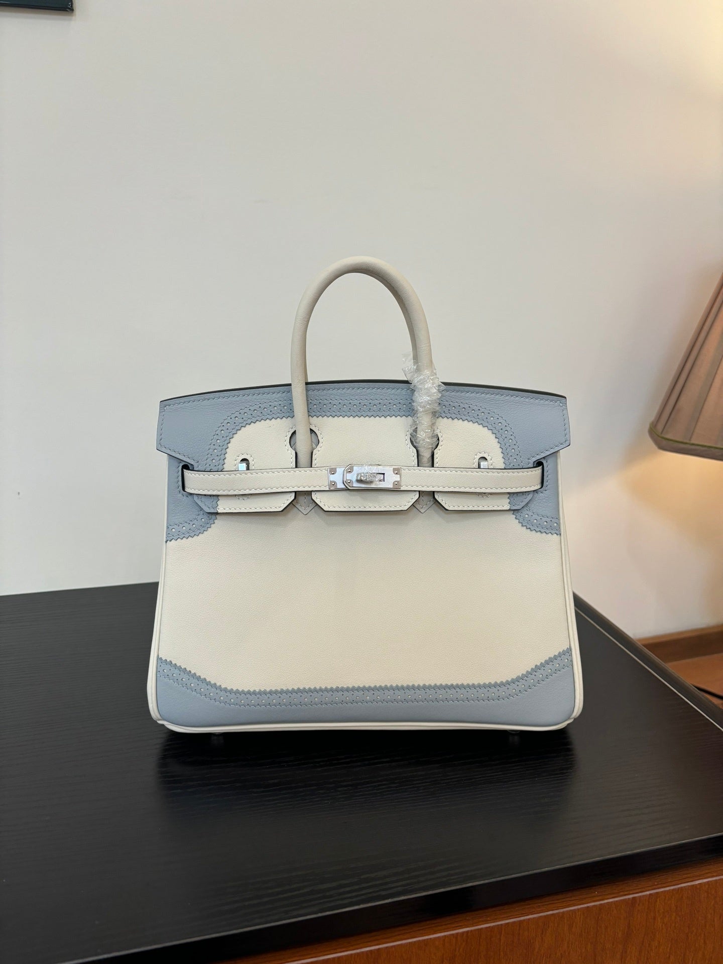 new-luxury-designer-bags-nm23209