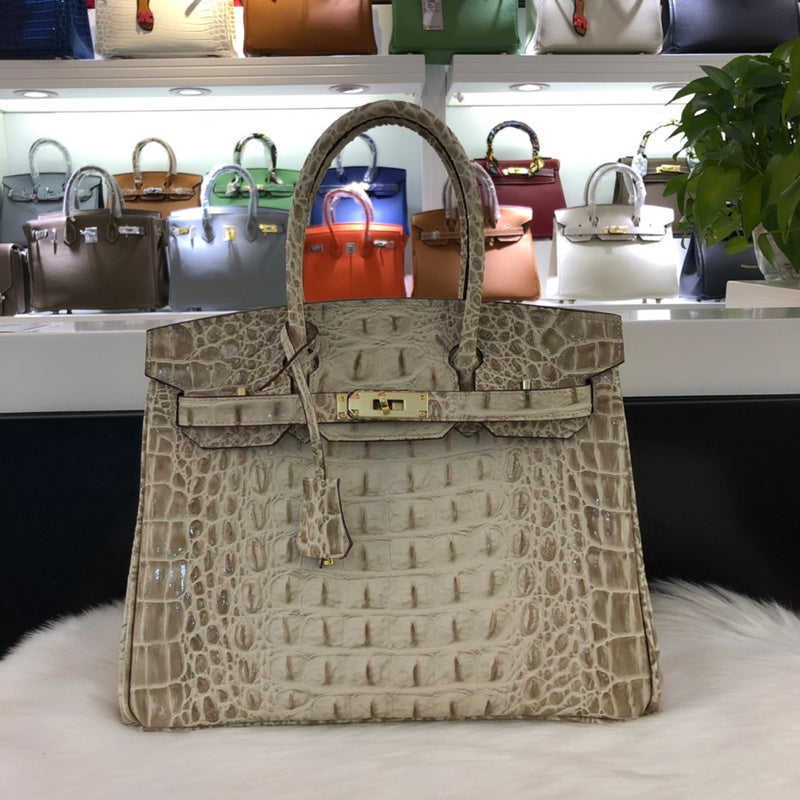 new-luxury-designer-bags-nm23520