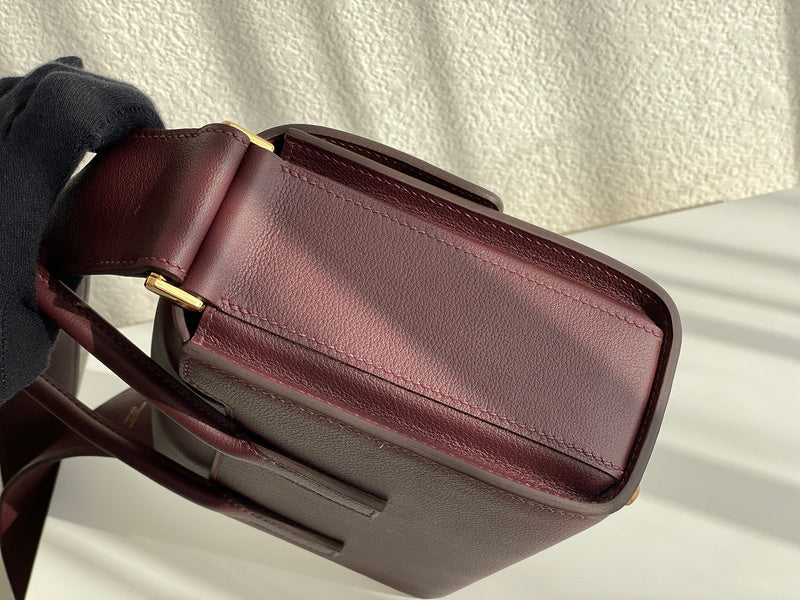 new-luxury-designer-bags-nm23851