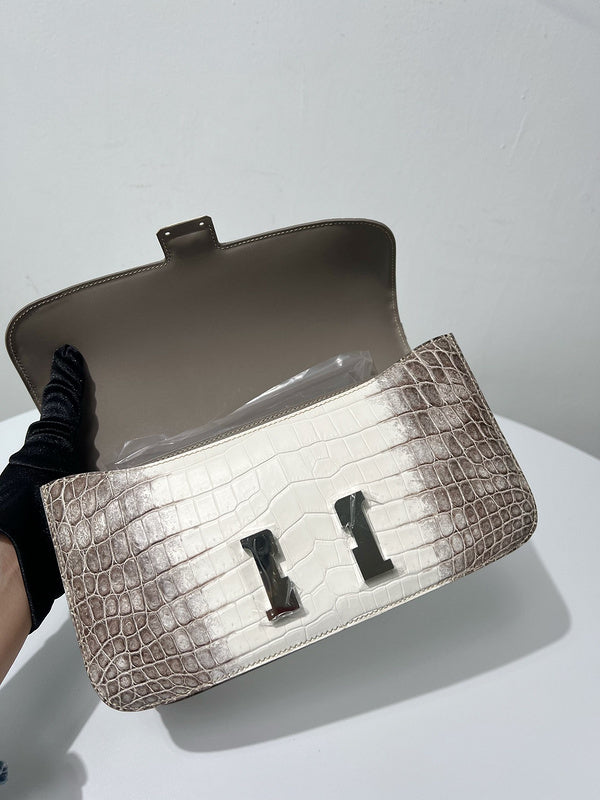 new-luxury-designer-bags-nm23448