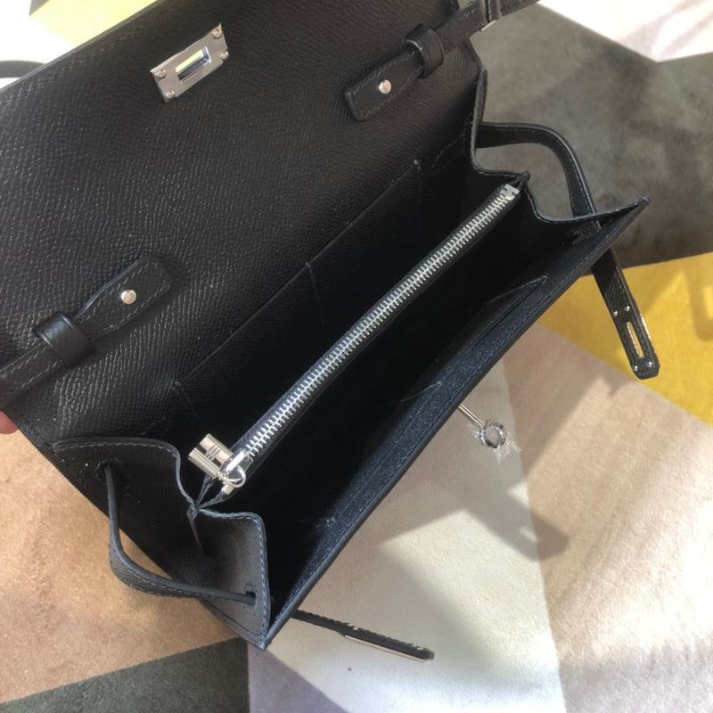 new-luxury-designer-bags-nm23562