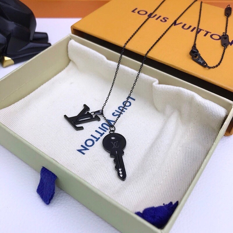 Anum Bags Necklace LUV020