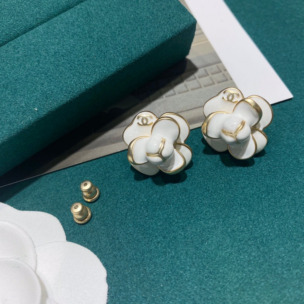 Anum Bags Earring CHL 072