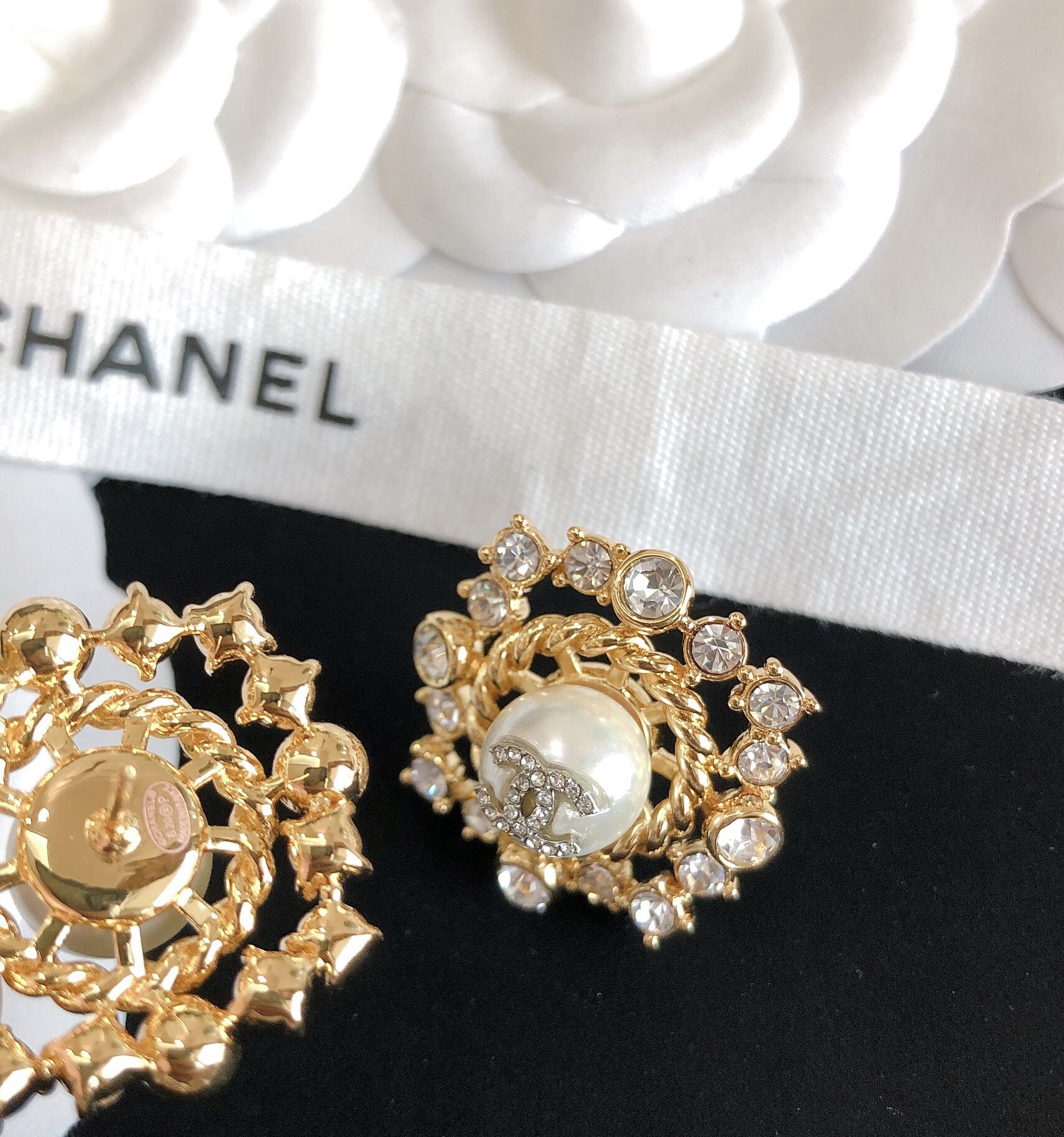 Anum Bags Earring CHL 008