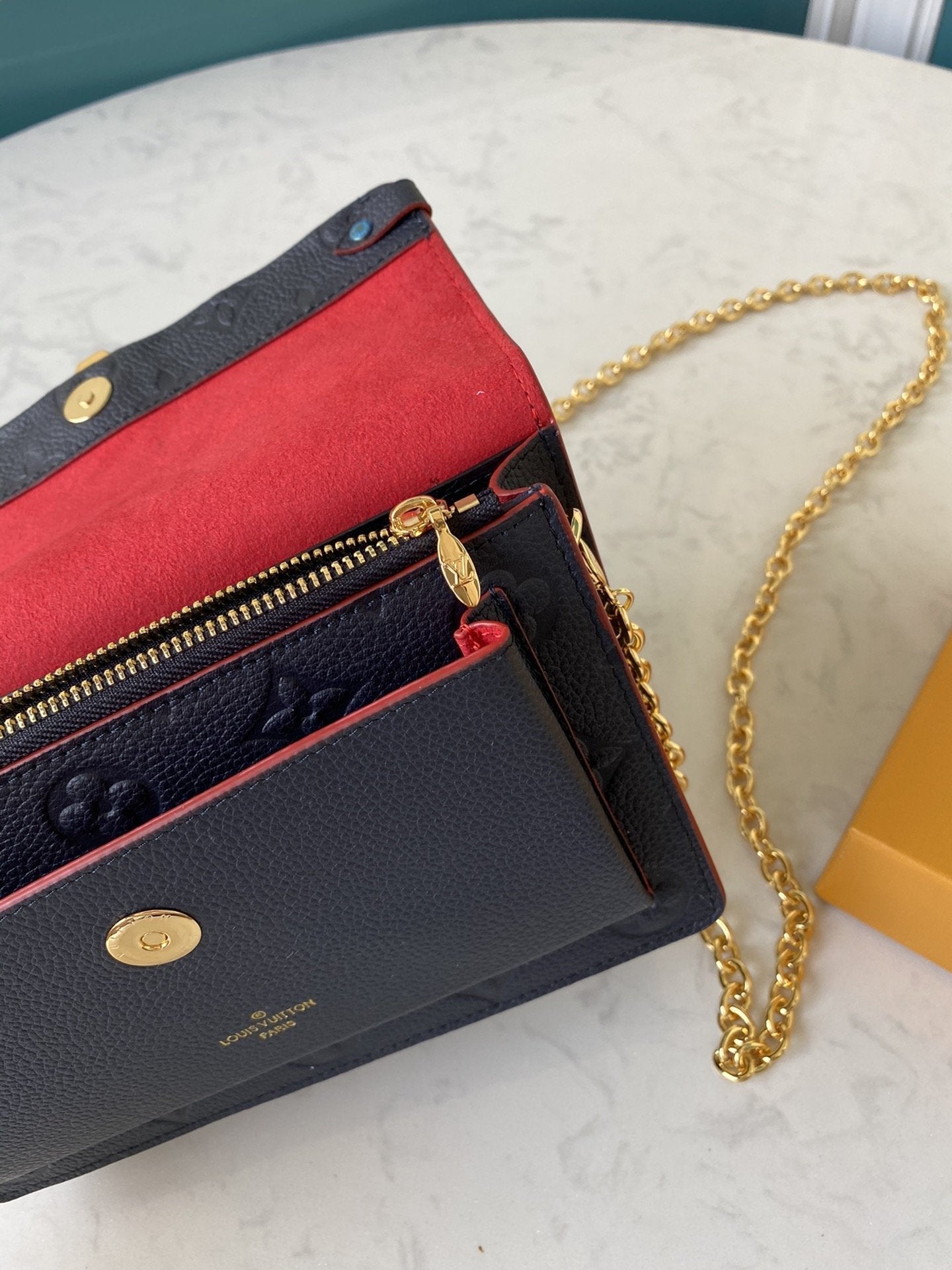 Ezyycart Bags Wallet LUV 086