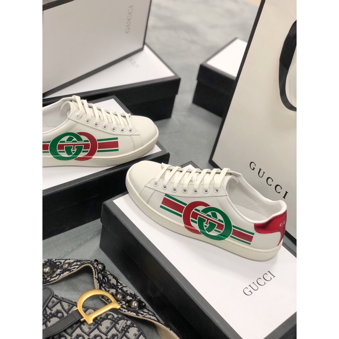Ezyycart Bags MO-GCI Ace white interlocking Sneaker 087