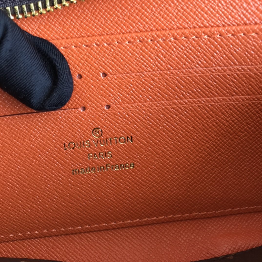 Ezyycart Bags Wallet LUV 017