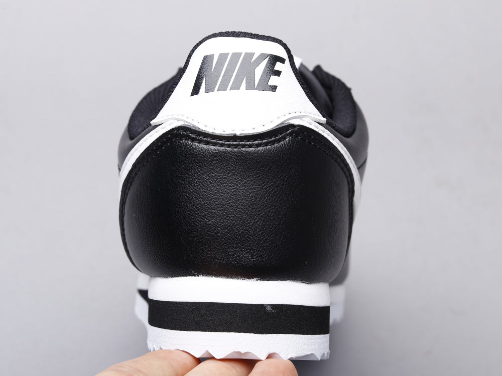 Ezyycart Bags NKE A generation of black and white leather