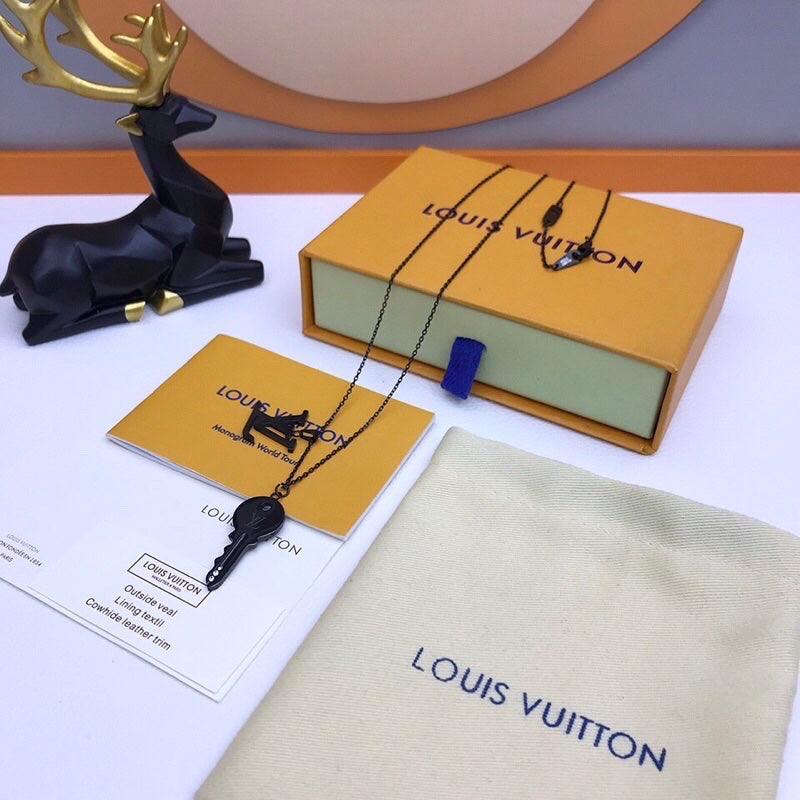 Anum Bags Necklace LUV020
